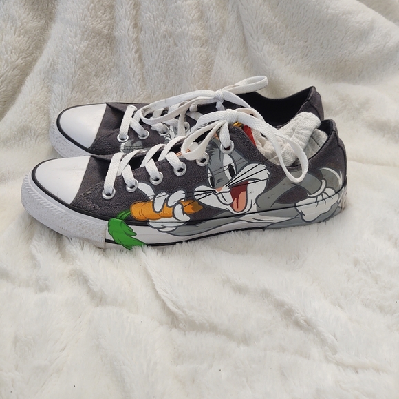 Converse Other - Looney Tunes Converse sneakers mens 7